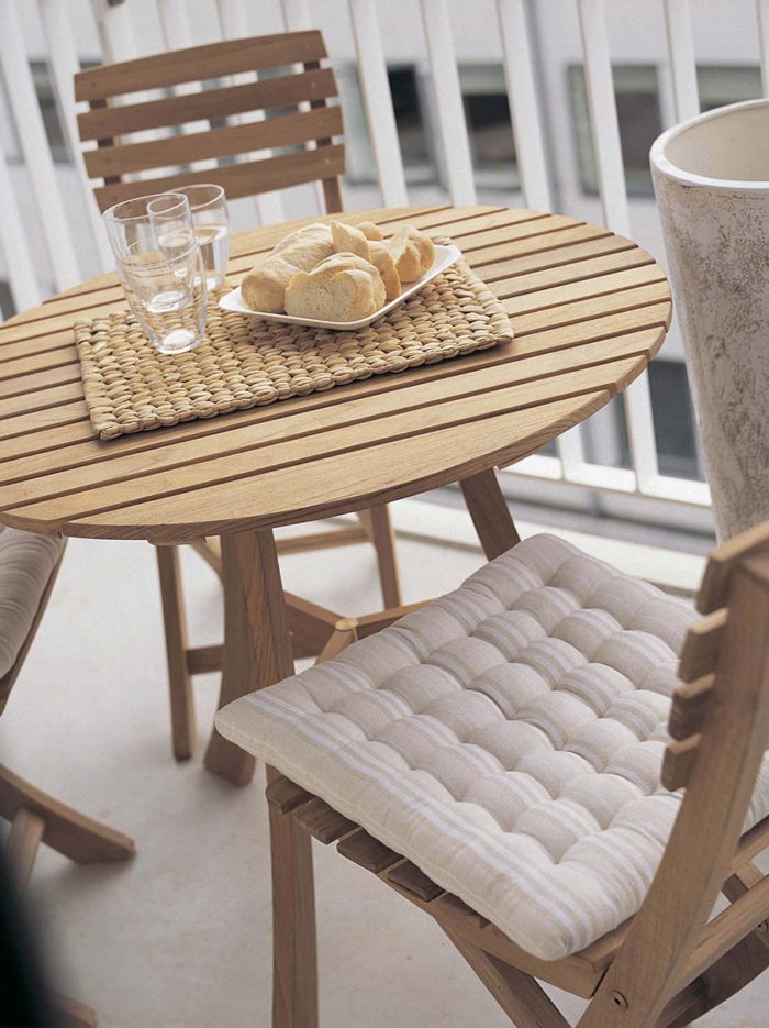 classic wooden chair 3